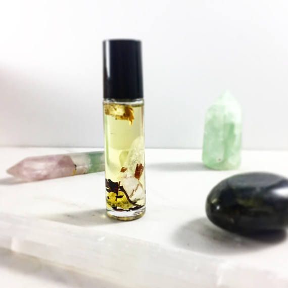 Frankincense Essential Oil Blend with Crystals – Grounding Formula