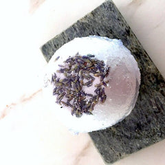 Organic Lavender Bath Bomb with natural ingredients